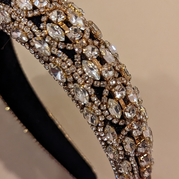 Jeweled Headband - Picture 6 of 8